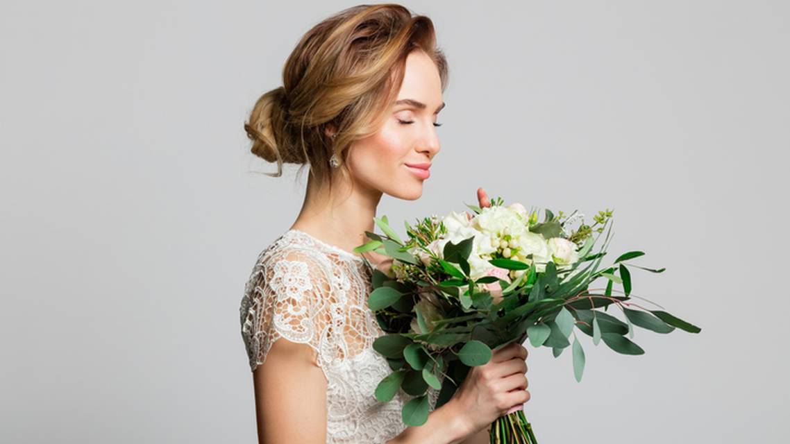 prepping brides for their wedding day