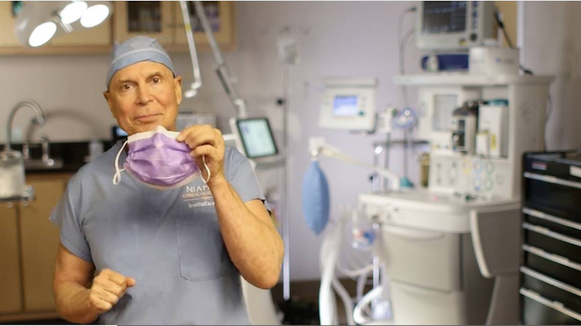 Major Mask Mistakes to Avoid Before and After Facial Cosmetic Surgery thumbnail